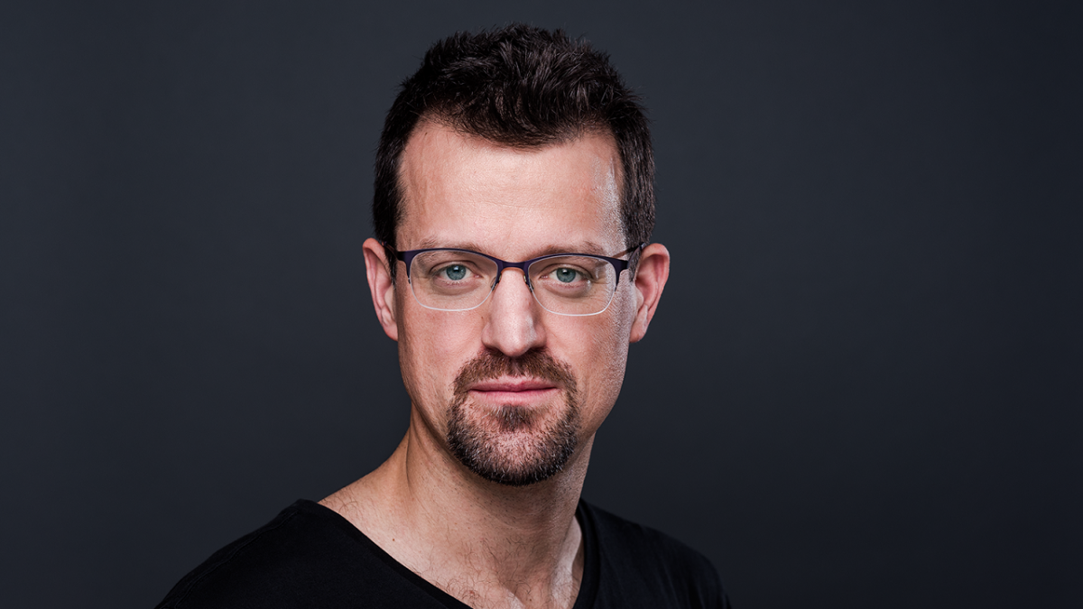 Head shot of Lyndon Watts